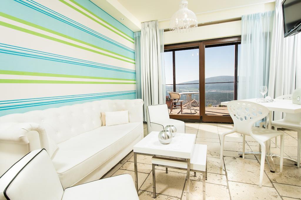 Pelech Harimmon Hotel Safed Buitenkant foto